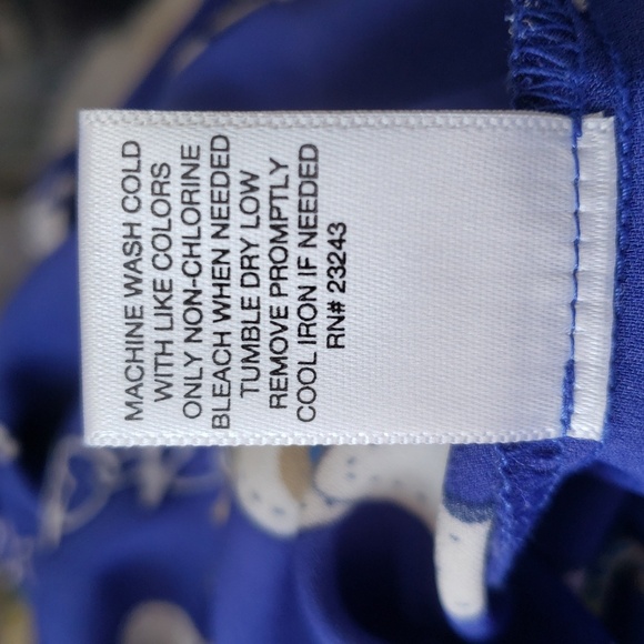 Soho Jeans. Unique Elegant Blue Chain/Belt & Floral Print Women's Top Size L - Picture 16 of 16